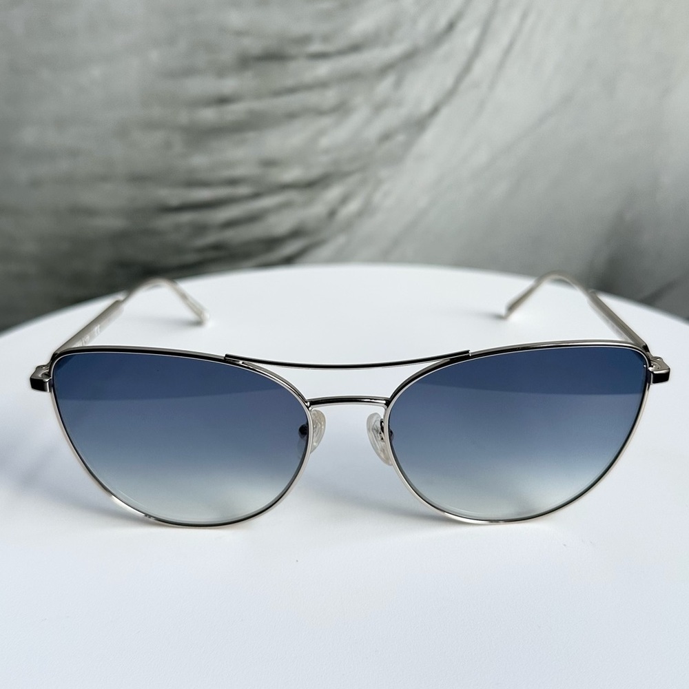 🌸LONG CHAMP🌸 Women’s Cat Eye Sunglasses LO134S - Picture 6 of 14